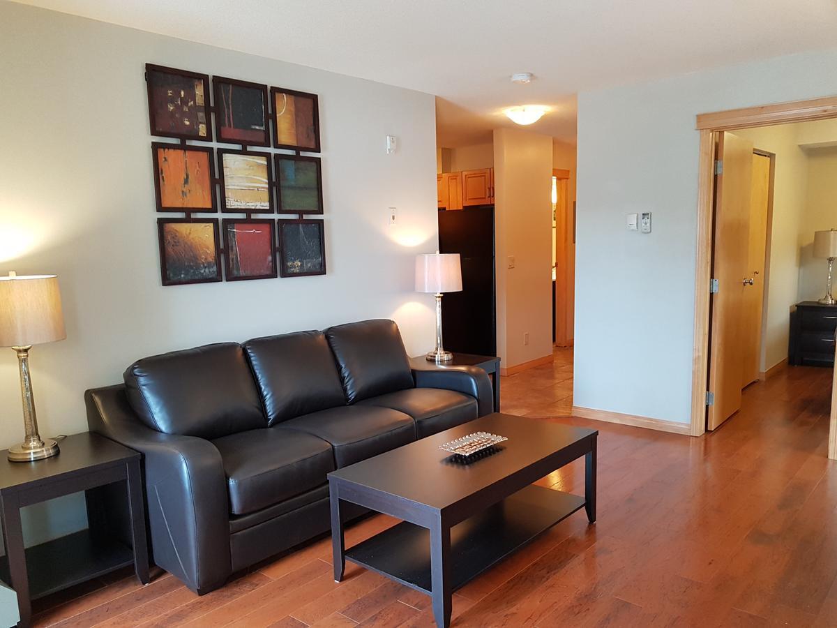 Prc Annex - Pet Friendly Aparthotel Canmore Esterno foto