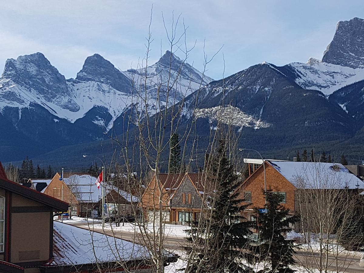 Prc Annex - Pet Friendly Aparthotel Canmore Esterno foto