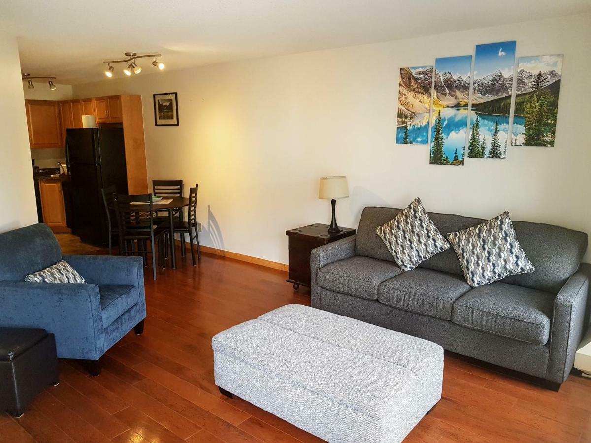 Prc Annex - Pet Friendly Aparthotel Canmore Esterno foto